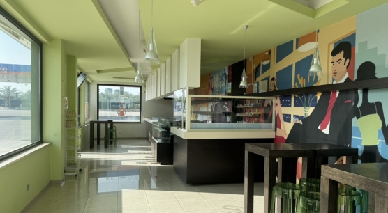 Fittasi Locale commerciale a Corato, S.P. per Bisceglie